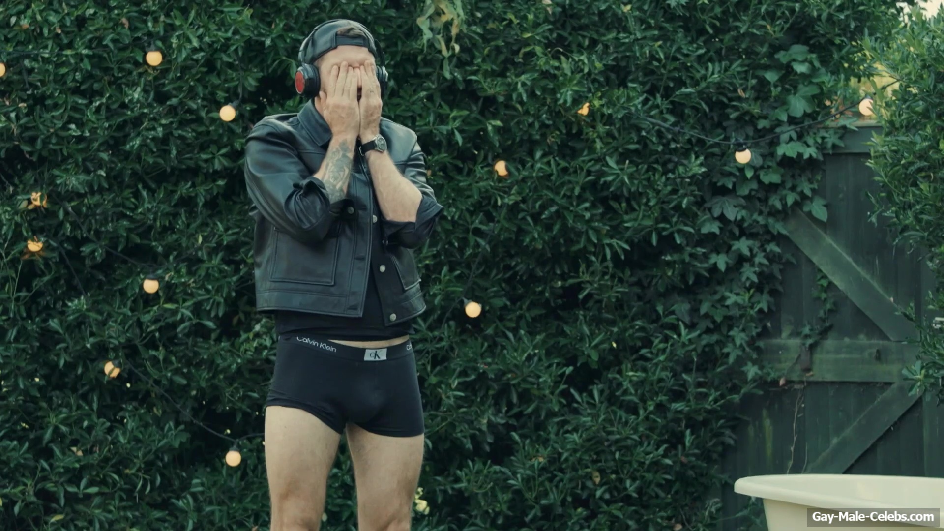 Joel Dommett nude