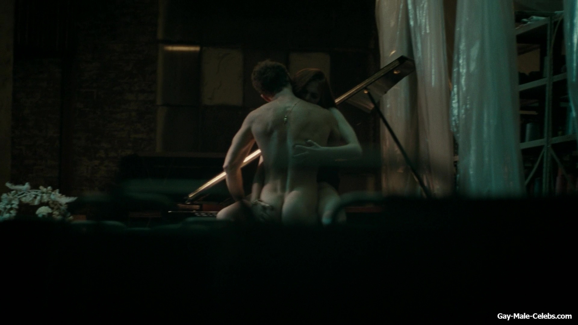 Julian Morris ass