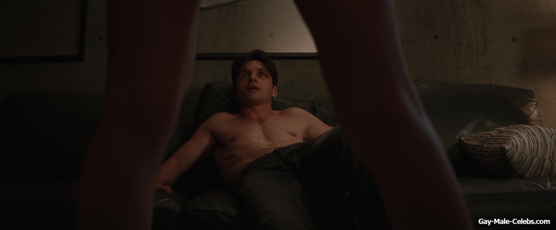 Nick Robinson Nude Shower in Voicemails For Isabelle