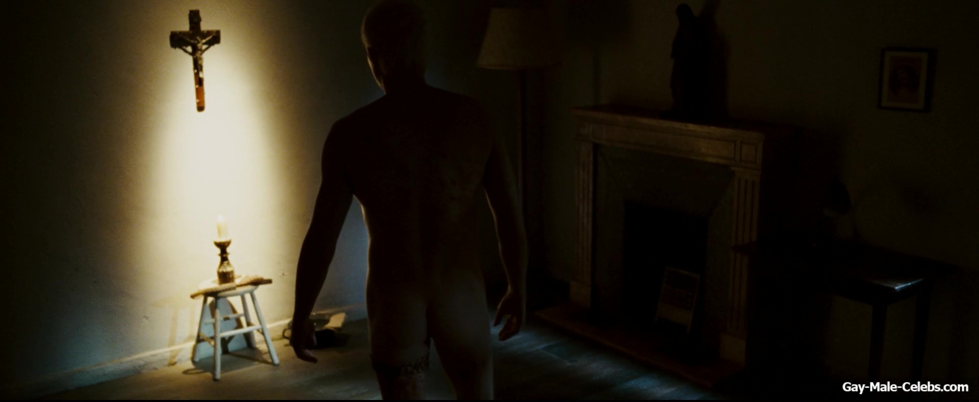 Paul Bettany Nude And NSFW Scenes in The Da Vinci Code
