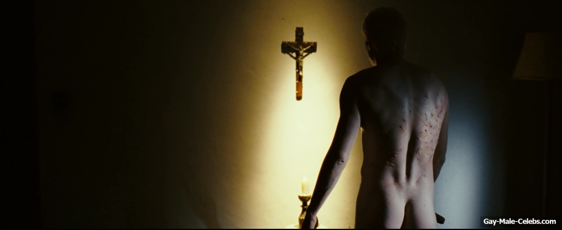 Paul Bettany Nude And NSFW Scenes in The Da Vinci Code
