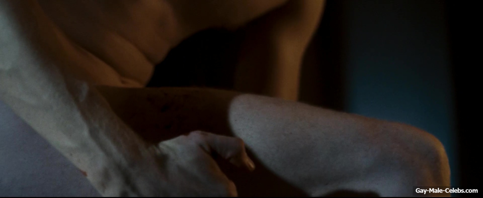 Paul Bettany Nude And NSFW Scenes in The Da Vinci Code