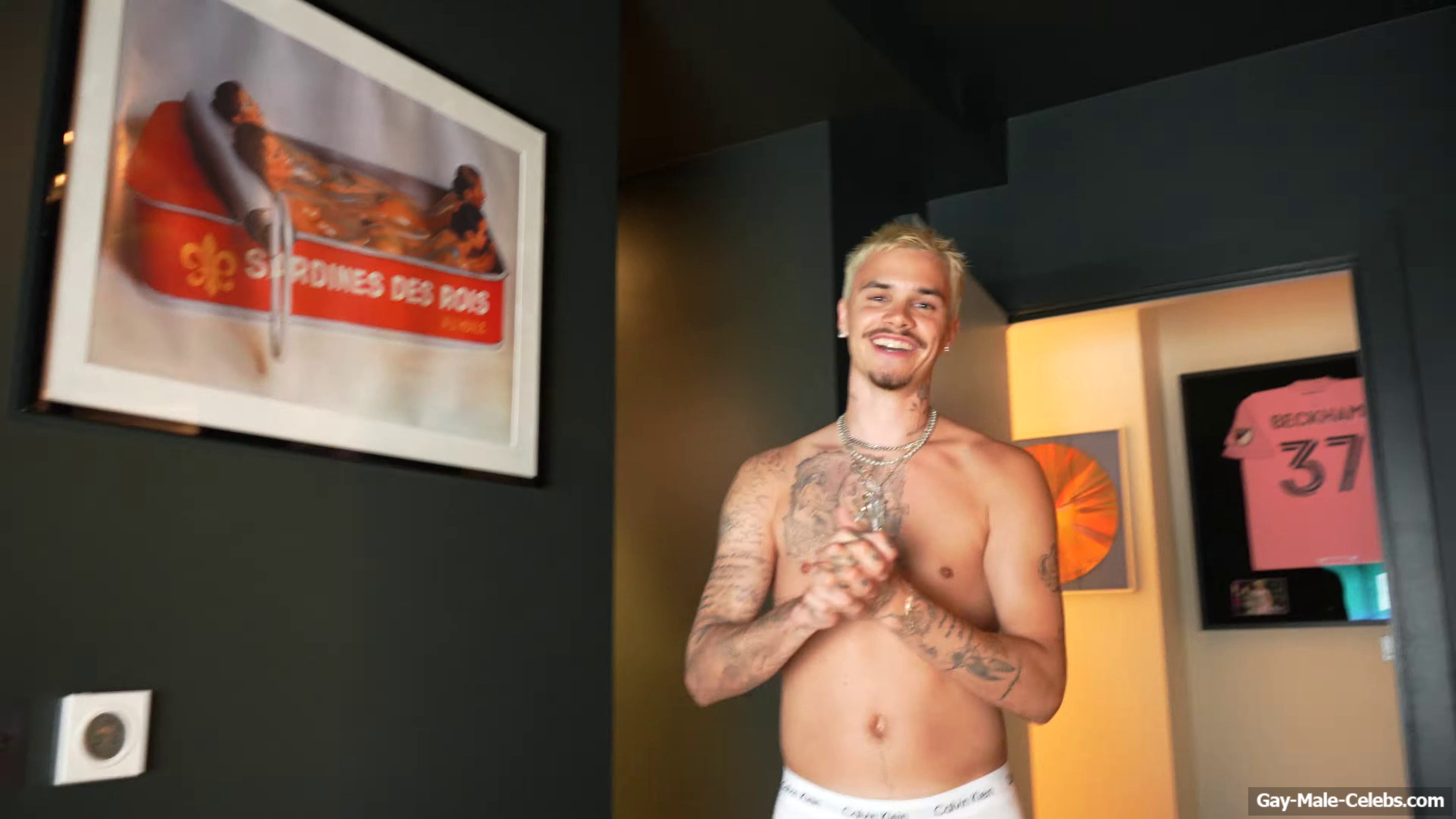 Romeo Beckham Shirtless And Sexy Underwear Photos