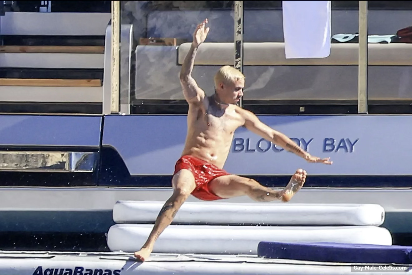 Romeo Beckham Shirtless And Sexy Underwear Photos