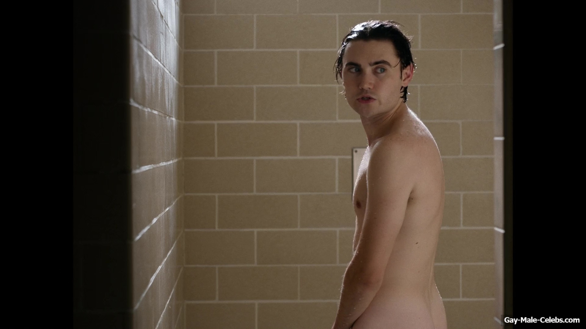 Spencer MacPherson Nude Shower Scenes in School Spirits