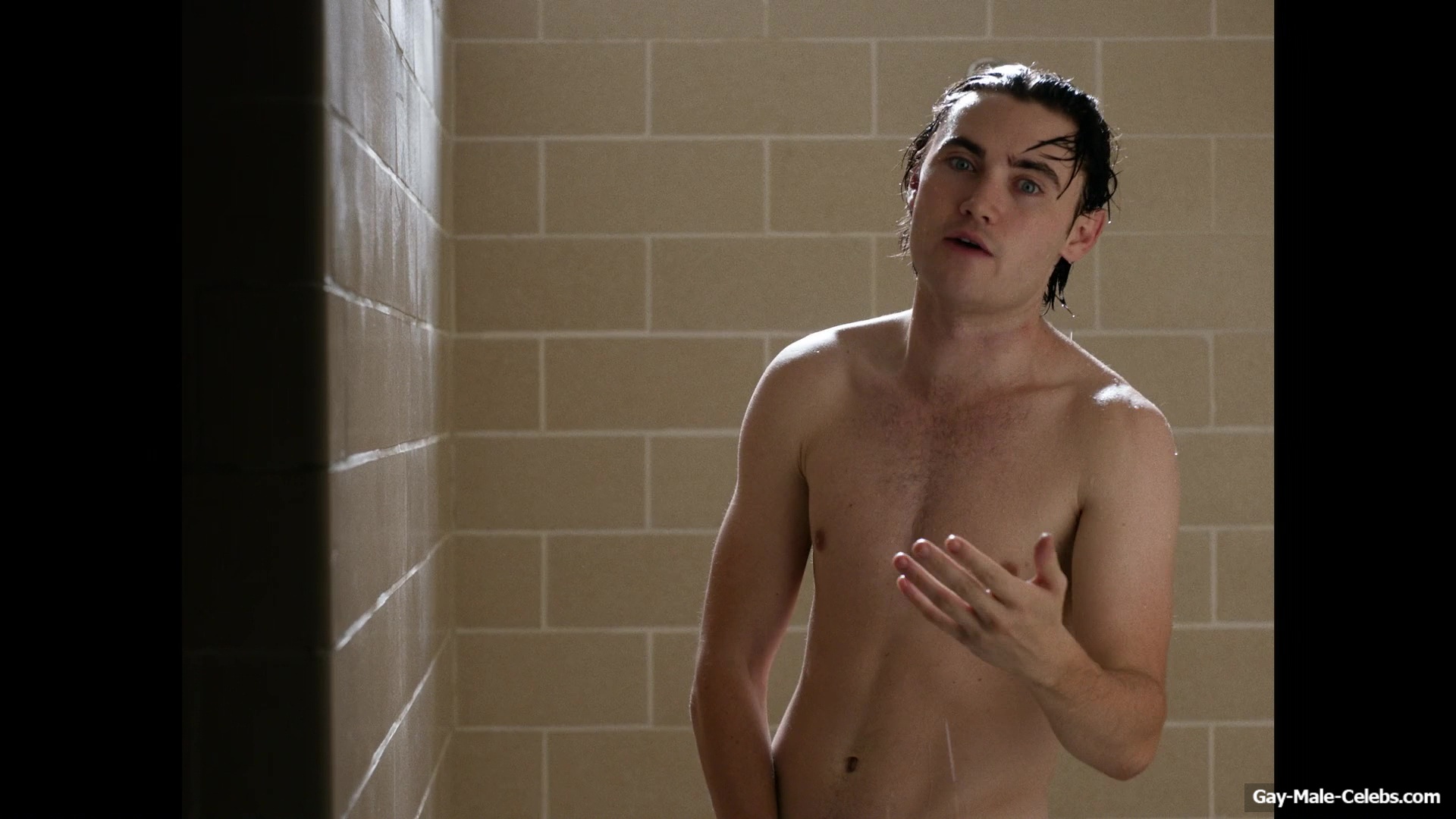Spencer MacPherson Nude Shower Scenes in School Spirits