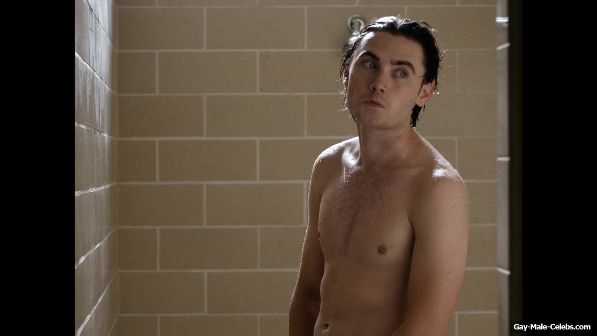 Spencer MacPherson Nude Shower Scenes in School Spirits