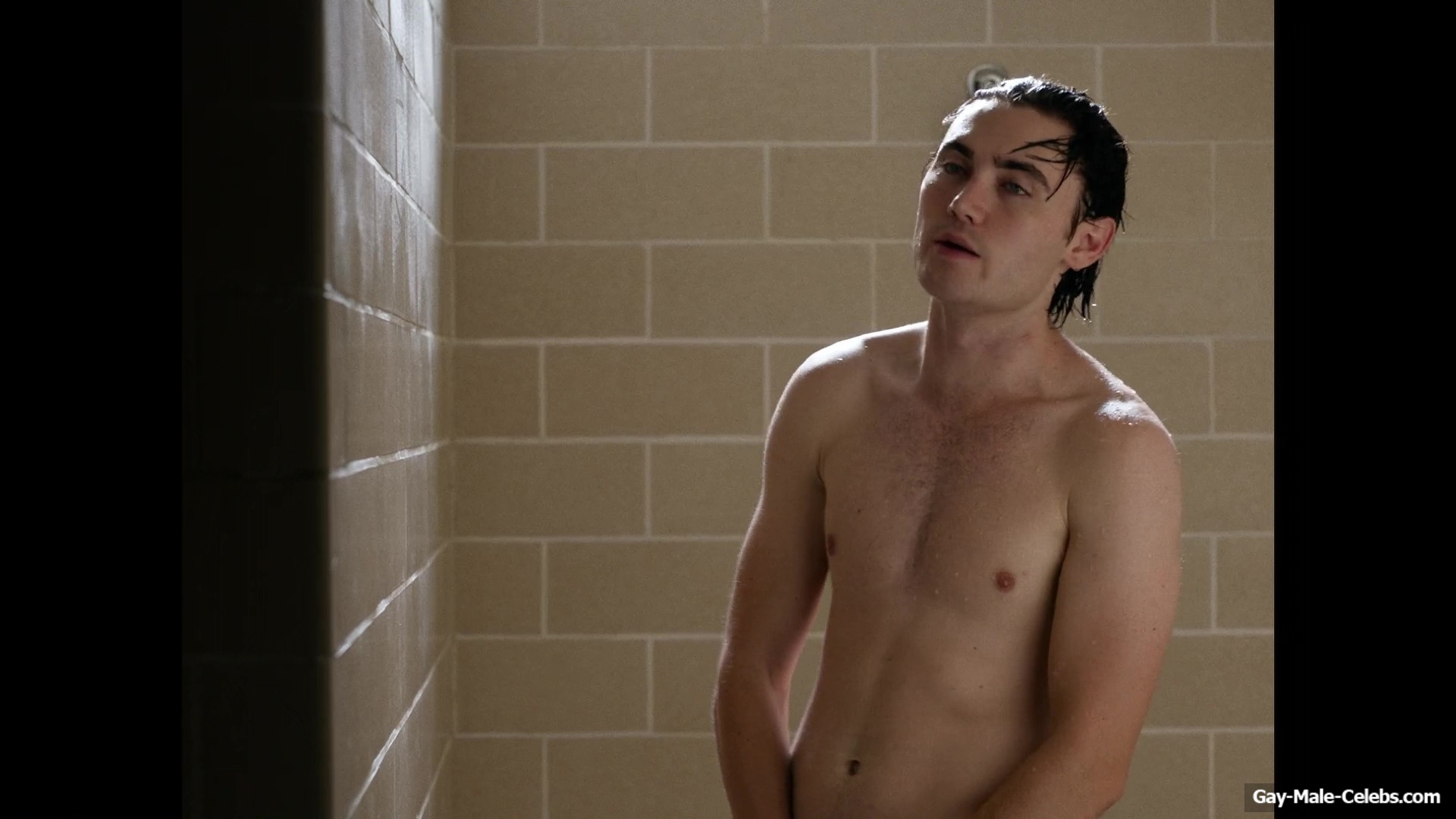 Spencer MacPherson Nude Shower Scenes in School Spirits