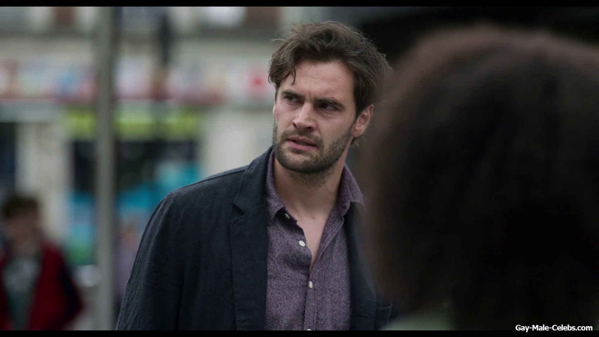 Tom Bateman nude in Behind Her Eyes