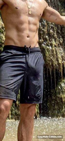 Chris Appleton shirtless and cock bulge photos