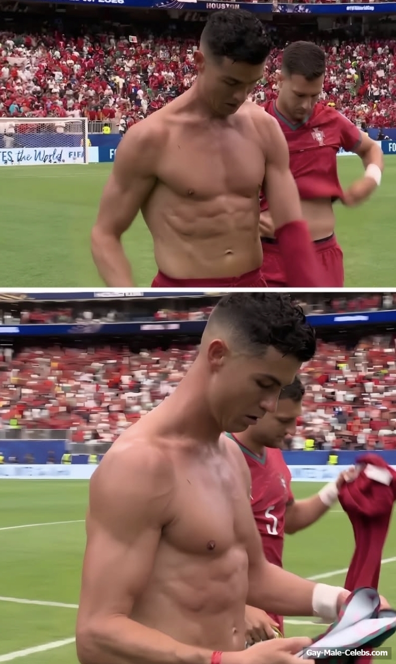 Cristiano Ronaldo Shirtless And Dick Bulge Pics
