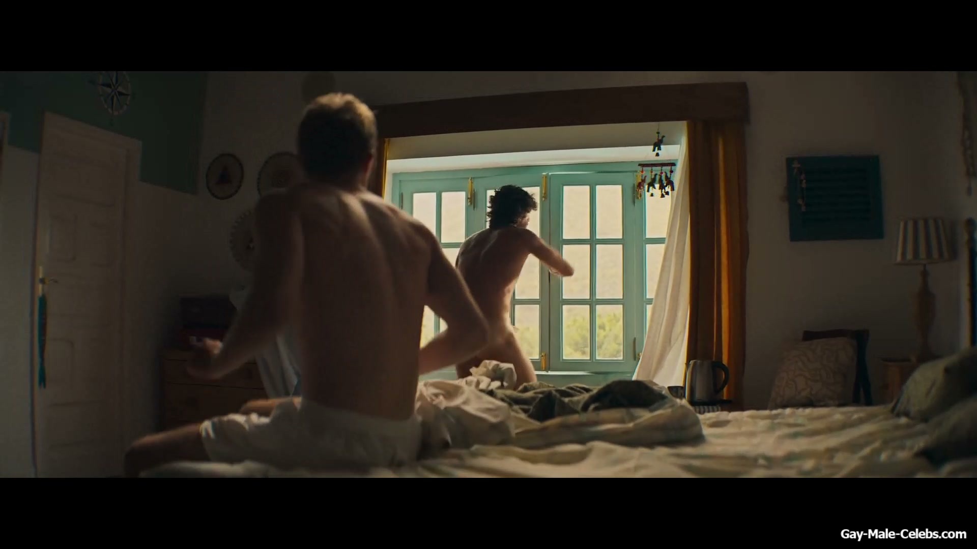 Freddie Dennis and Jaime Zatarain Frontal Nude And Gay Sex in A una isla de ti