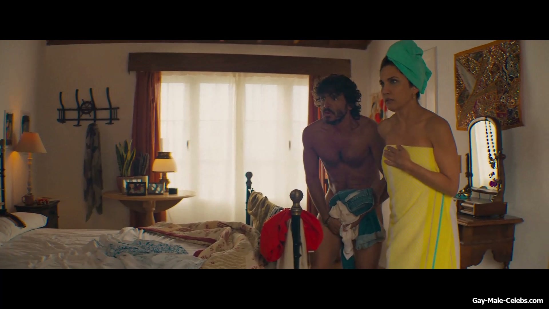 Freddie Dennis and Jaime Zatarain Frontal Nude And Gay Sex in A una isla de ti