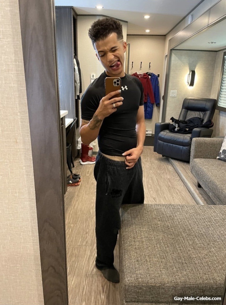 Jordan Fisher Naked Torso And Sexy Underwear Pics