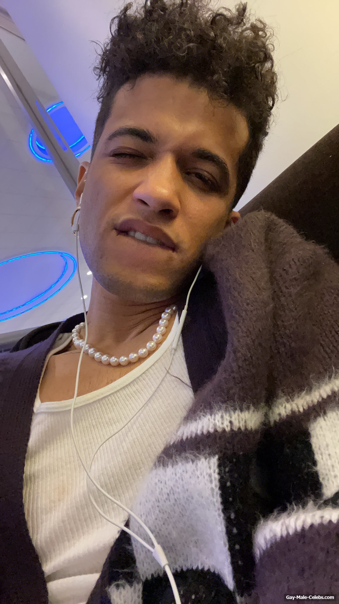 Jordan Fisher Naked Torso And Sexy Underwear Pics