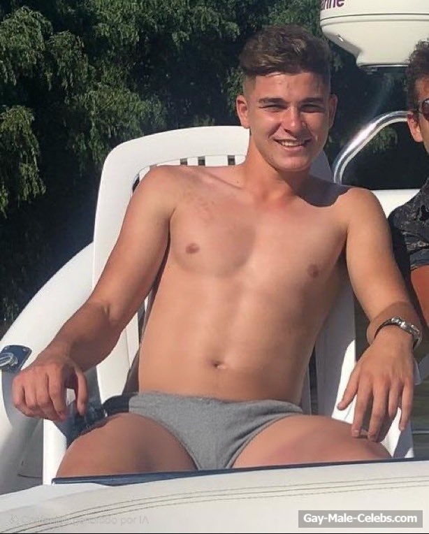 Julian Alvarez nude and dick bulge pics