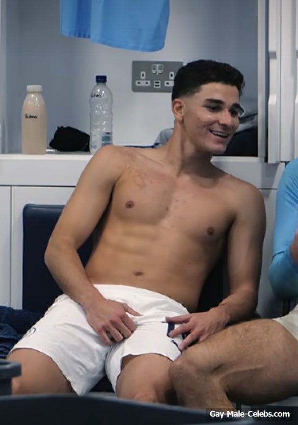 Julian Alvarez nude and dick bulge pics