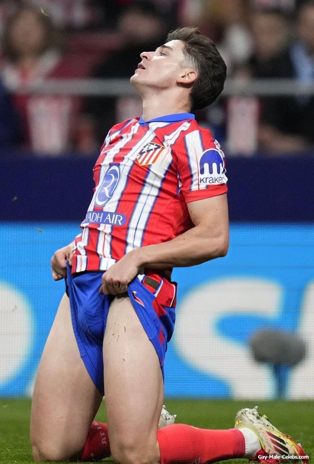 Julian Alvarez nude and dick bulge pics