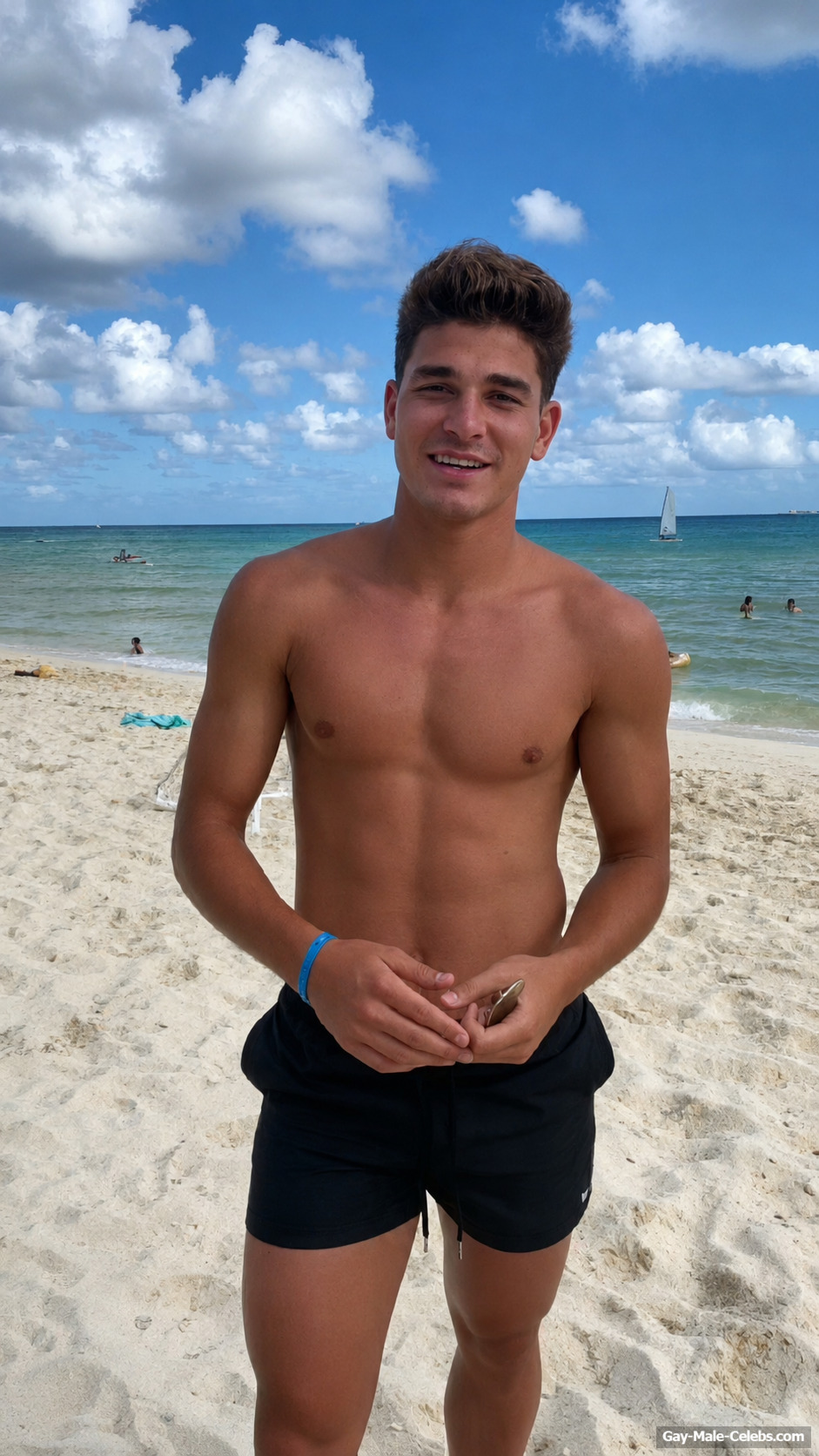 Julian Alvarez nude and dick bulge pics
