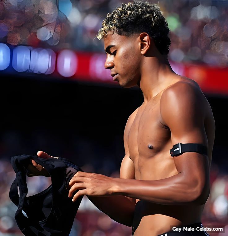 Lamine Yamal Naked Torso And Sexy Underwear Pics