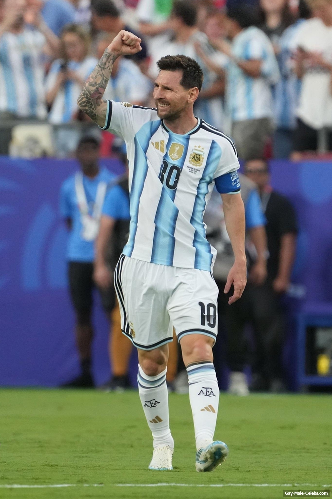Lionel Messi Dick Bulge And Sexy Shirtless Photos