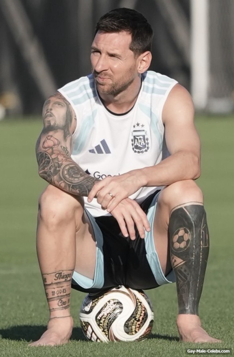Lionel Messi Dick Bulge And Sexy Shirtless Photos