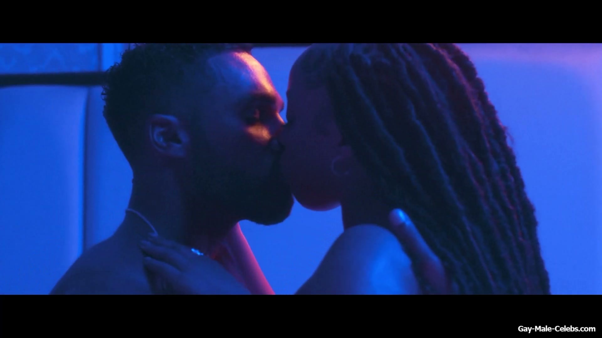 Lucien Laviscount Nude and Straight Sex in Strung