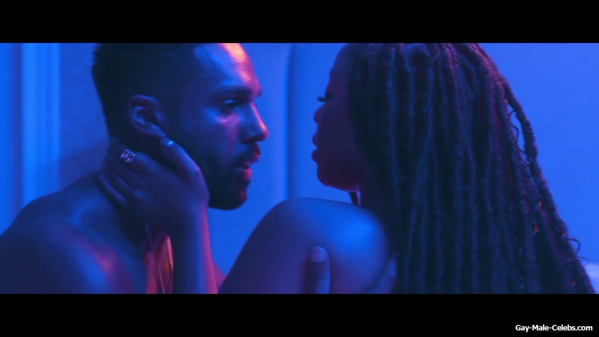 Lucien Laviscount Nude and Straight Sex in Strung