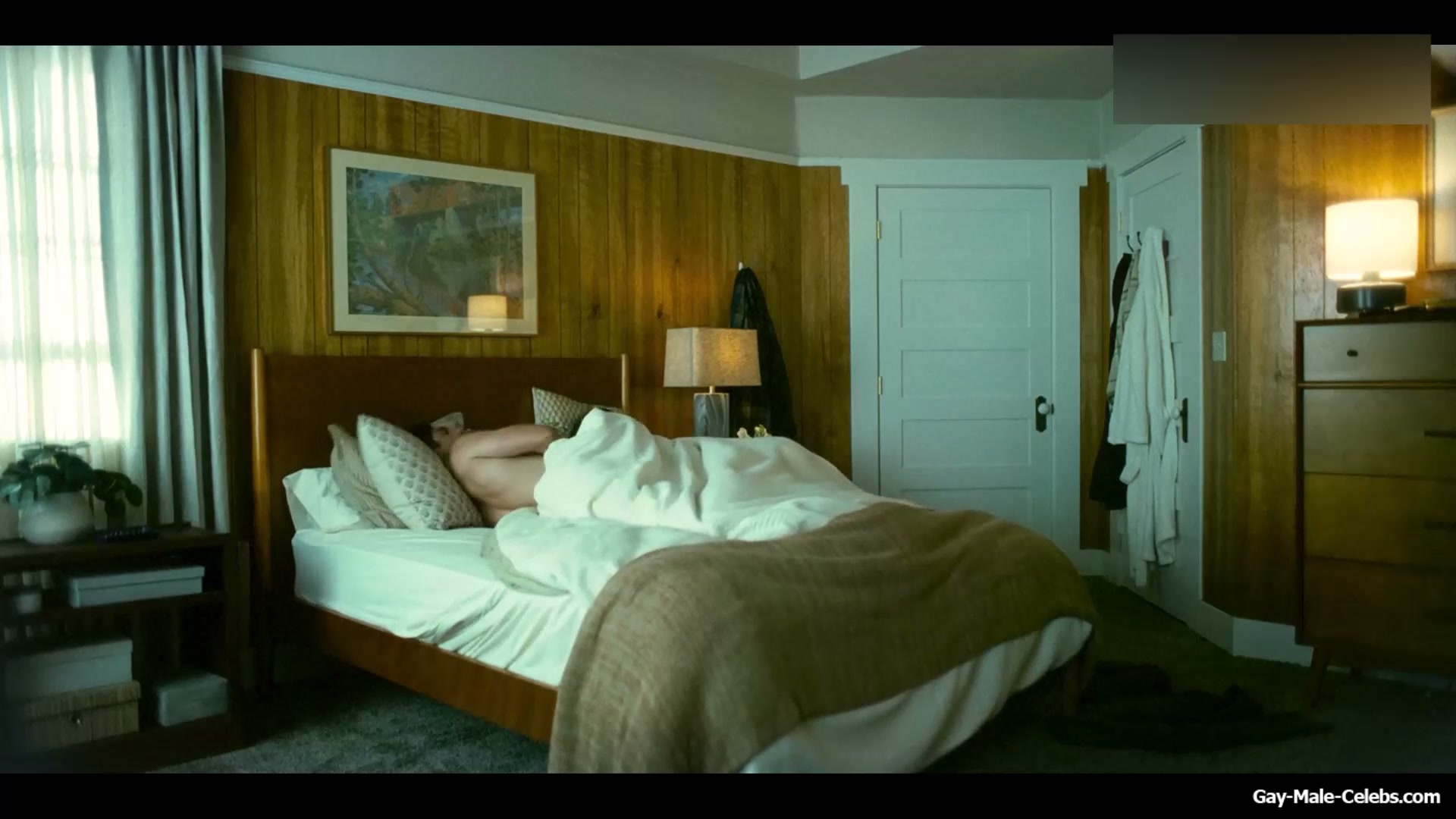Phil Dunster Nude And Sex Scenes in Rooster