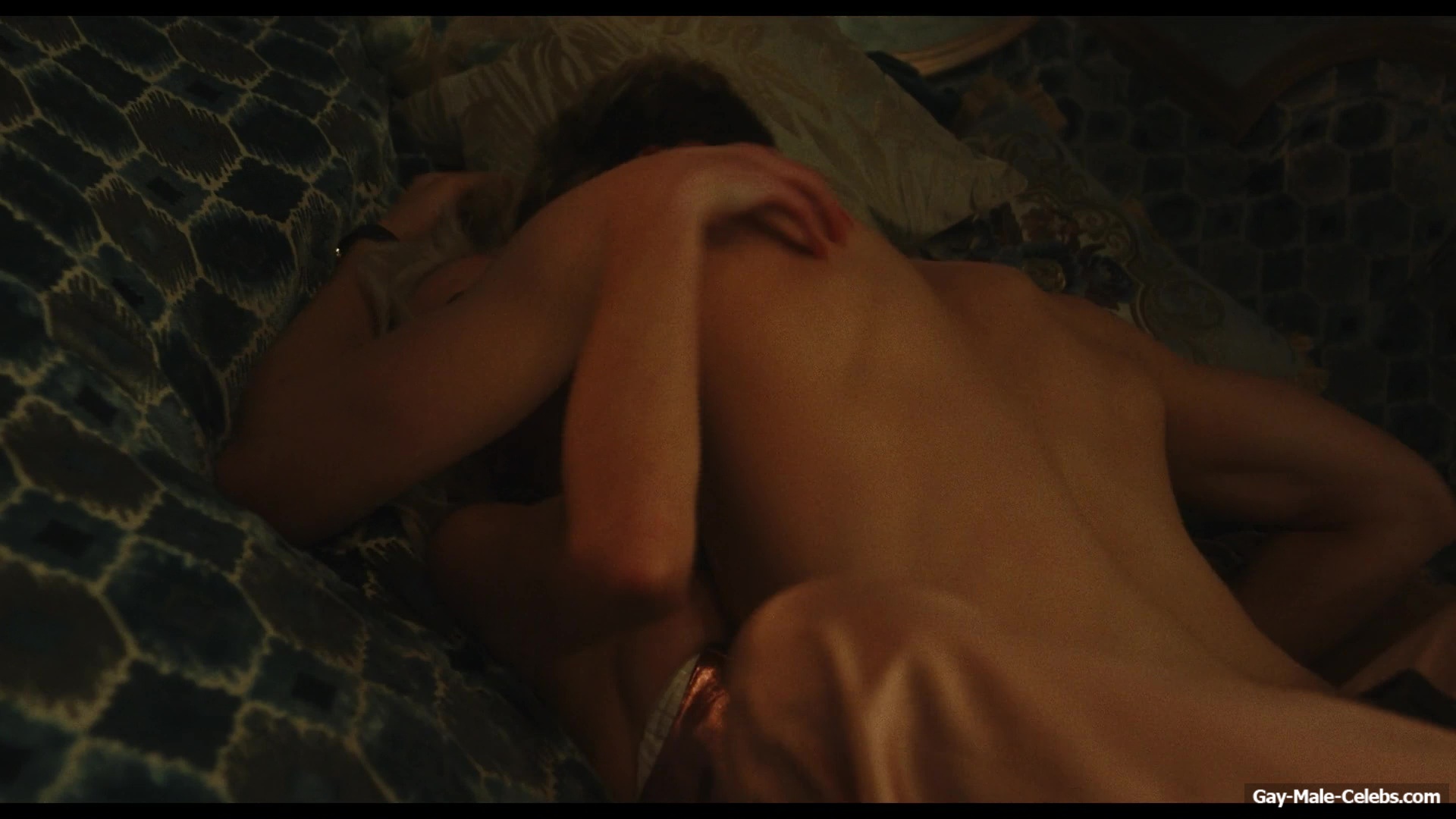 Daniel Dale Nude And Hot Shower Scenes in The Shards
