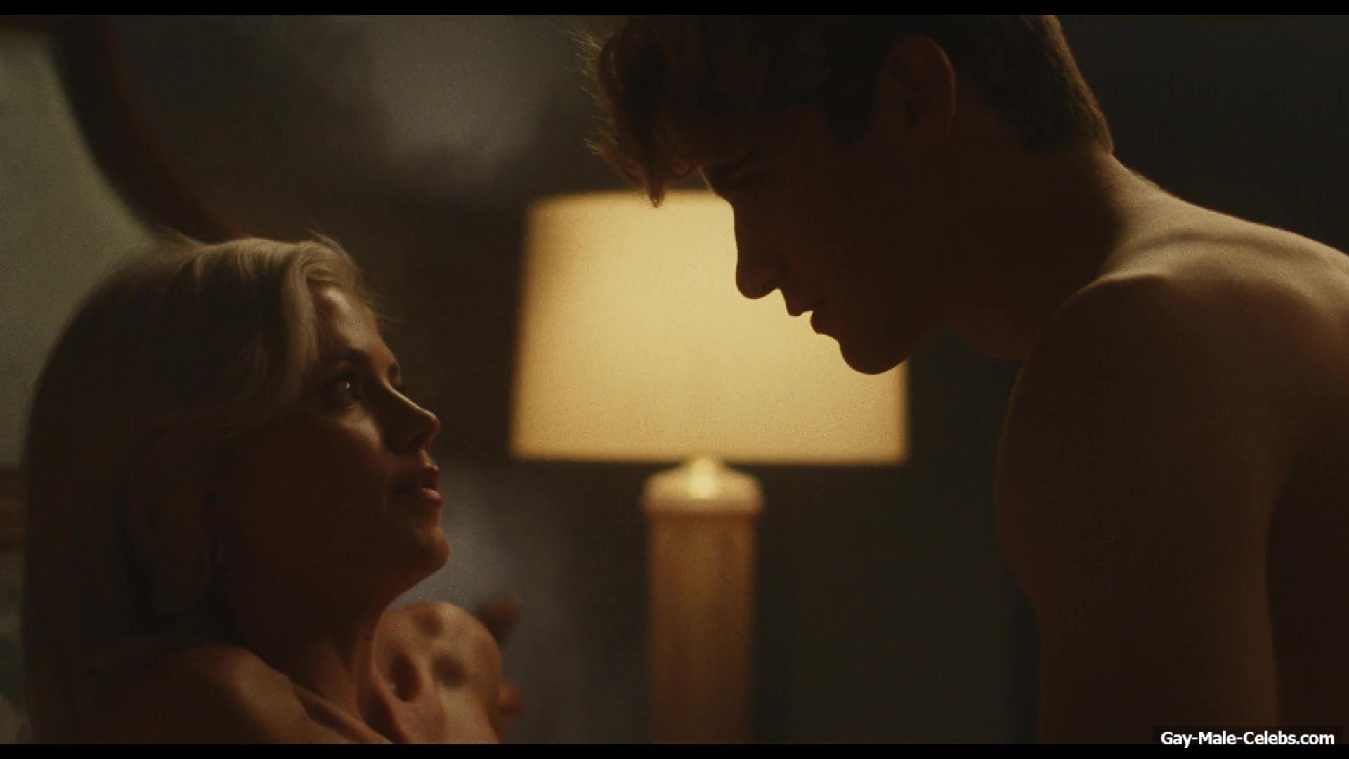 Daniel Dale Nude And Hot Shower Scenes in The Shards