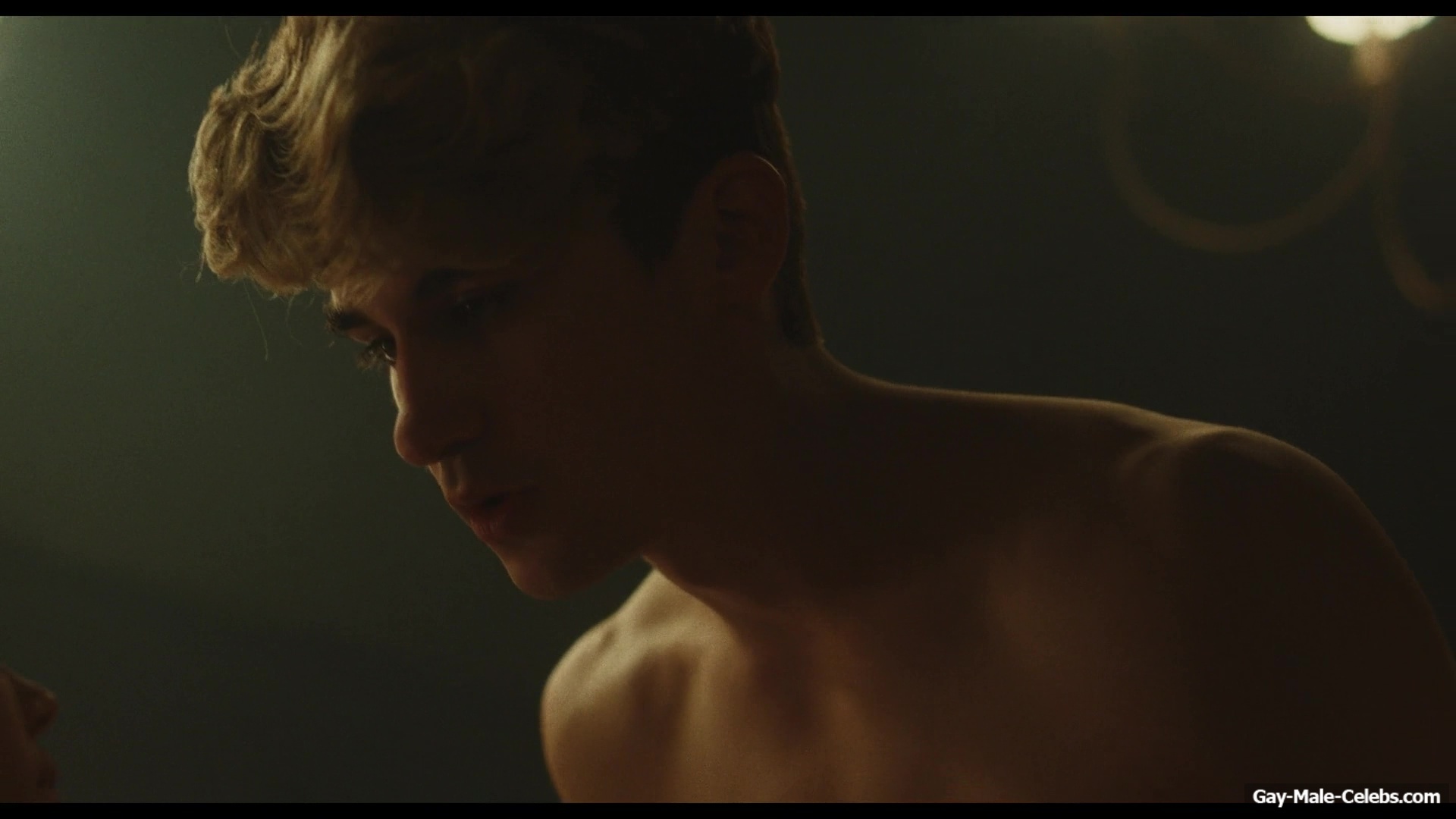 Daniel Dale Nude And Hot Shower Scenes in The Shards
