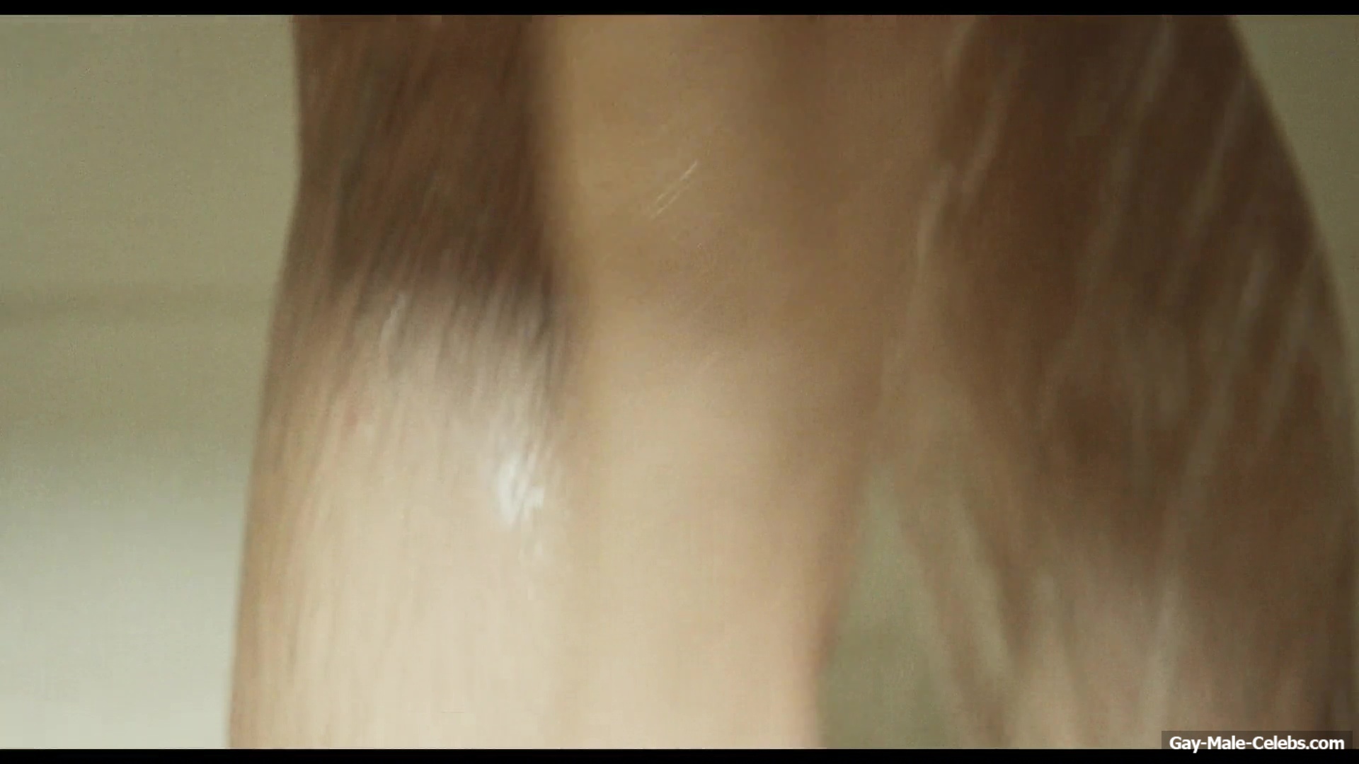 Daniel Dale Nude And Hot Shower Scenes in The Shards