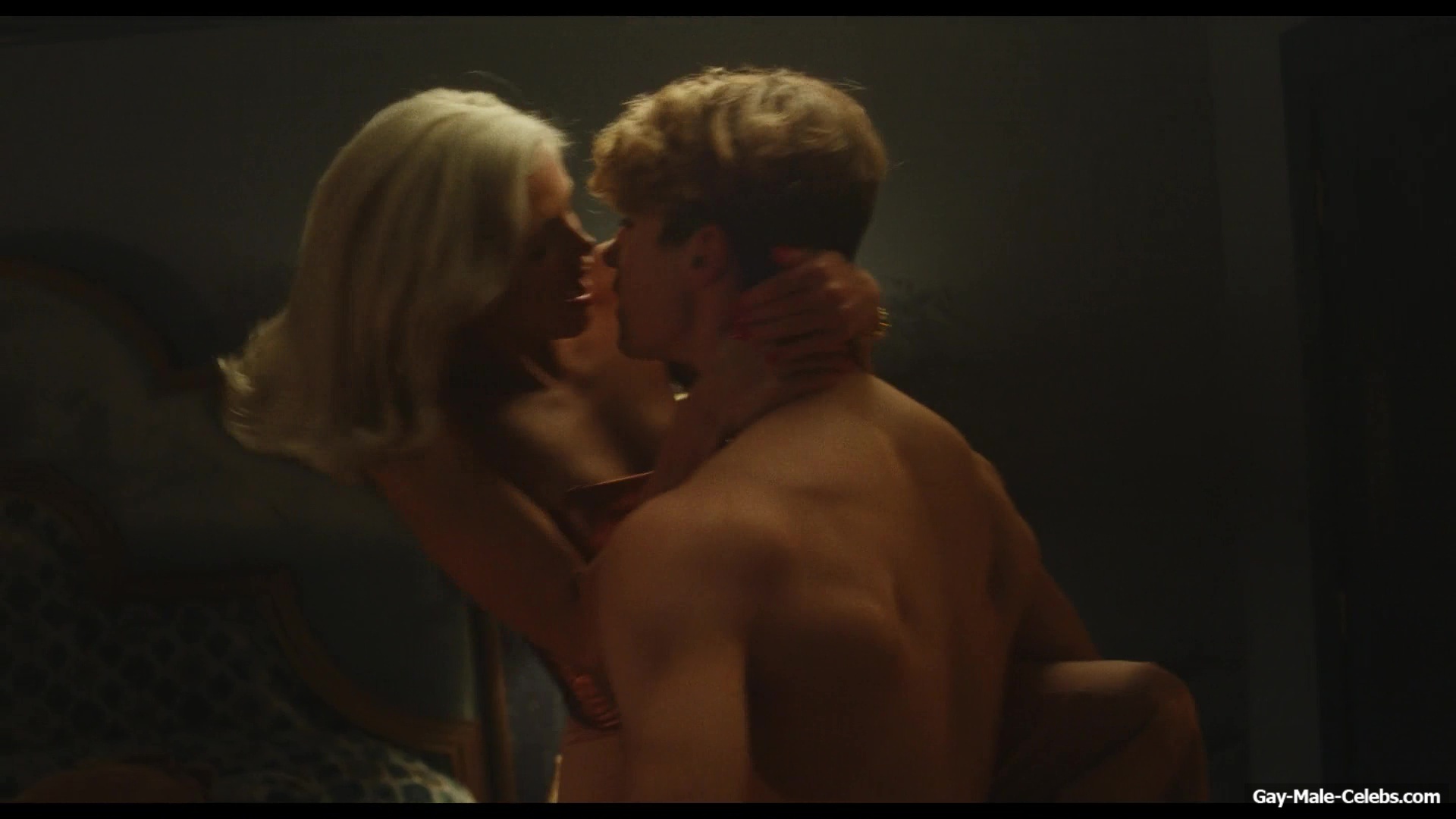 Daniel Dale Nude And Hot Shower Scenes in The Shards