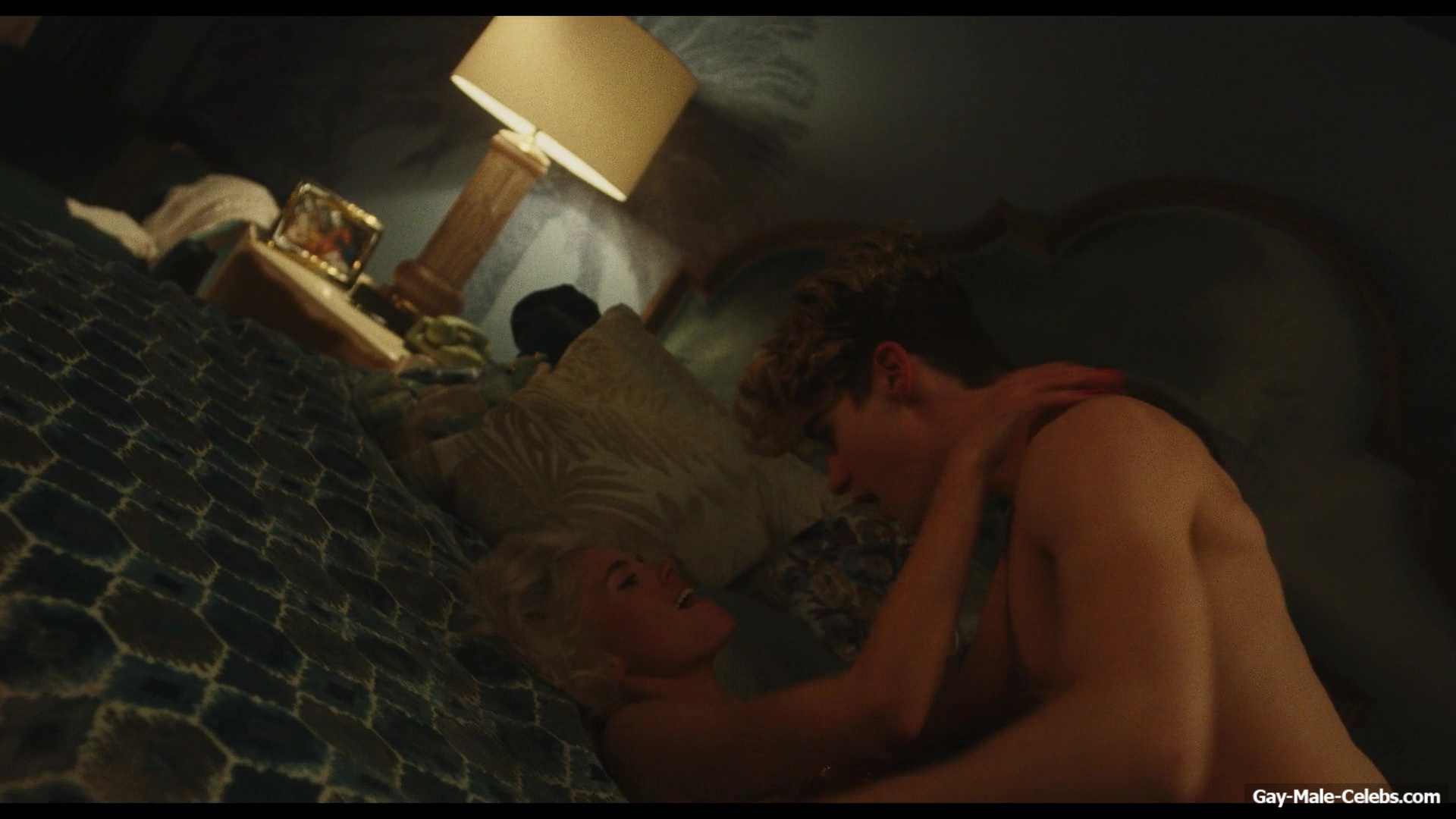 Daniel Dale Nude And Hot Shower Scenes in The Shards