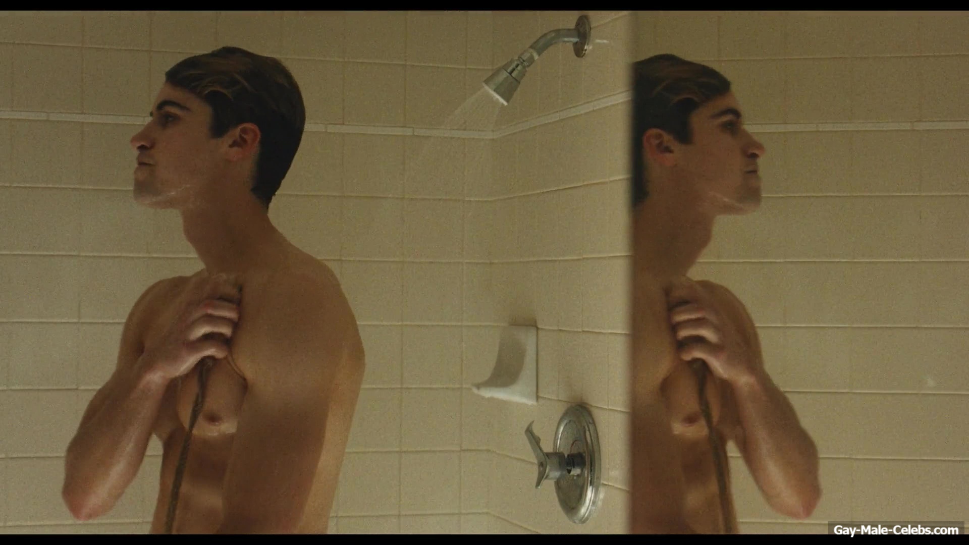 Daniel Dale Nude And Hot Shower Scenes in The Shards