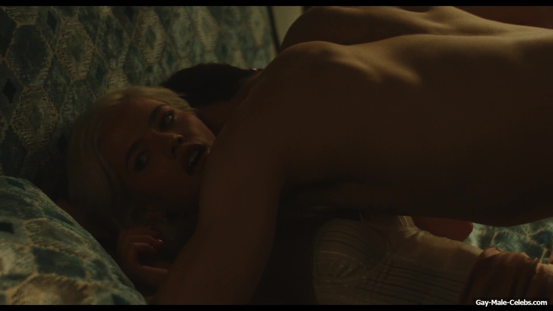 Daniel Dale Nude And Hot Shower Scenes in The Shards