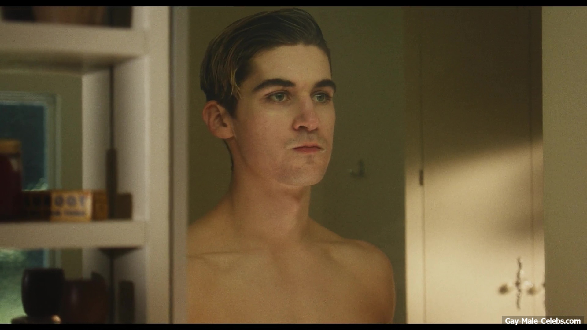 Daniel Dale Nude And Hot Shower Scenes in The Shards