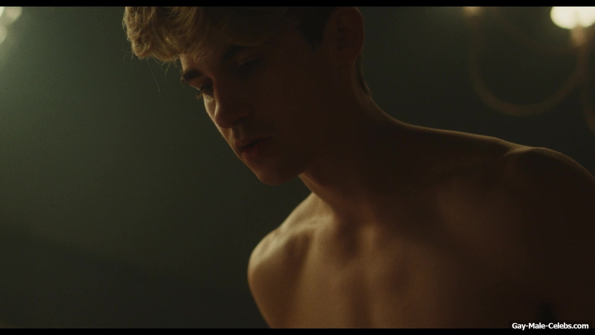 Daniel Dale Nude And Hot Shower Scenes in The Shards