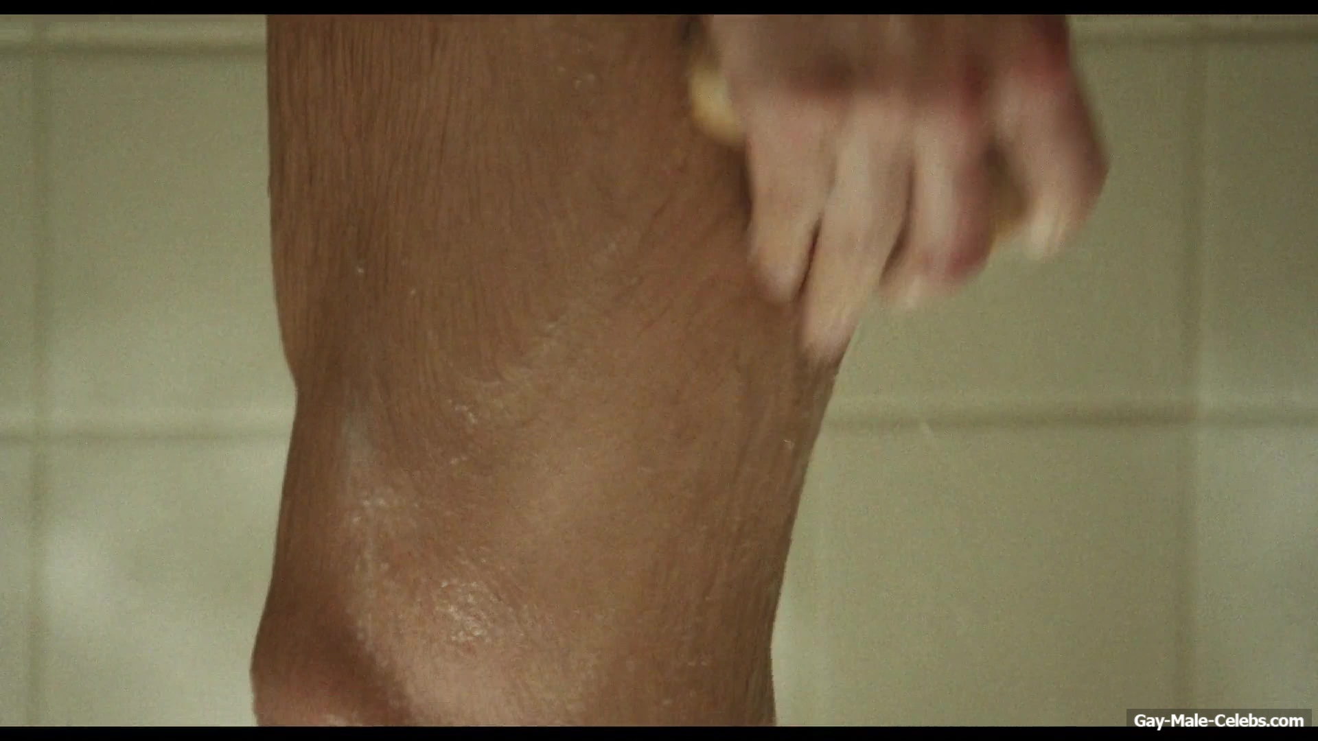 Daniel Dale Nude And Hot Shower Scenes in The Shards