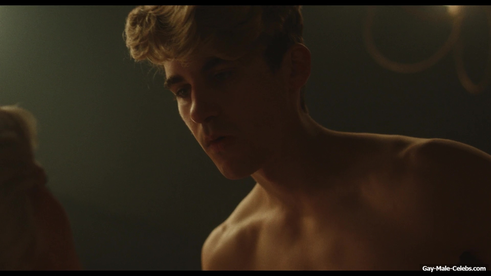Daniel Dale Nude And Hot Shower Scenes in The Shards
