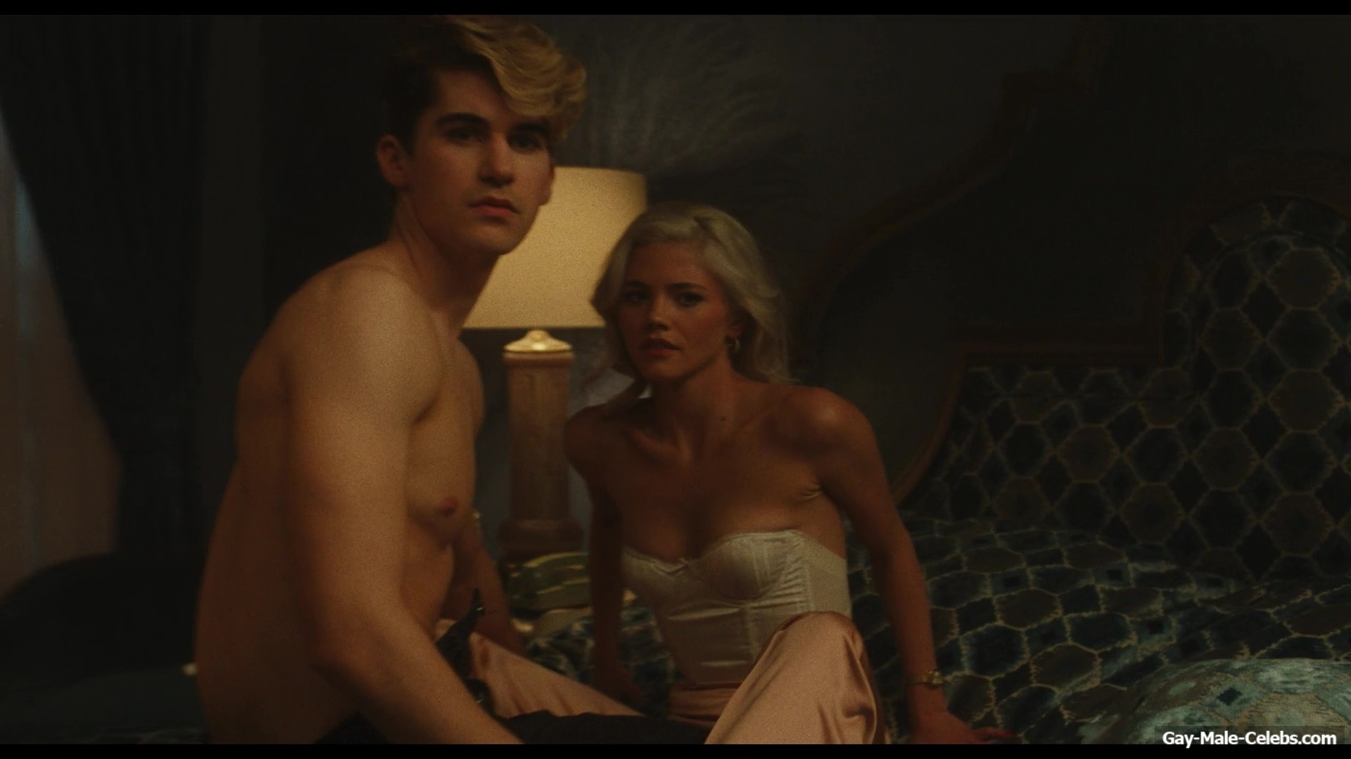 Daniel Dale Nude And Hot Shower Scenes in The Shards