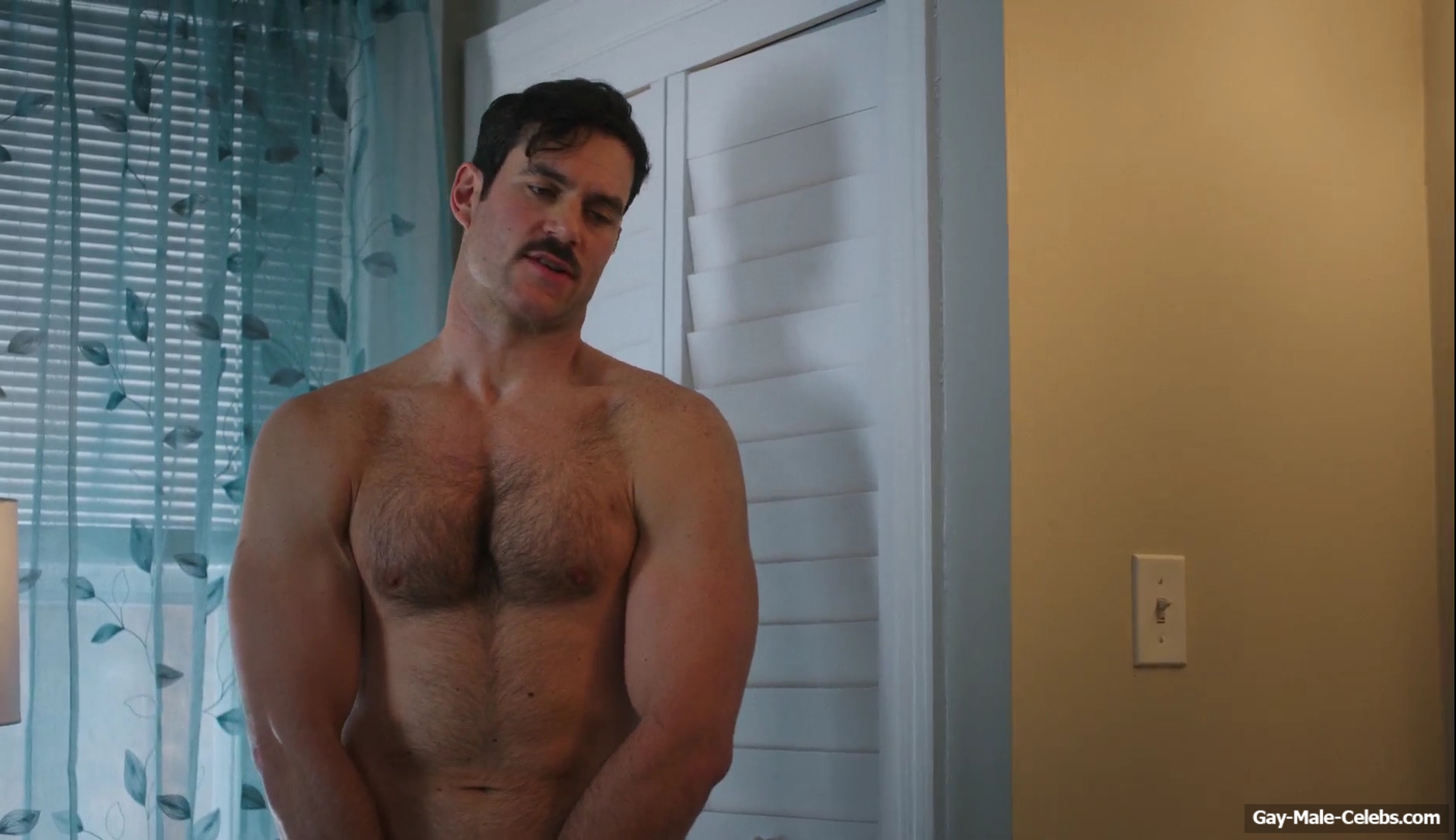 Evan Mulrooney Nude and Exposed His Muscle Ass in Tires