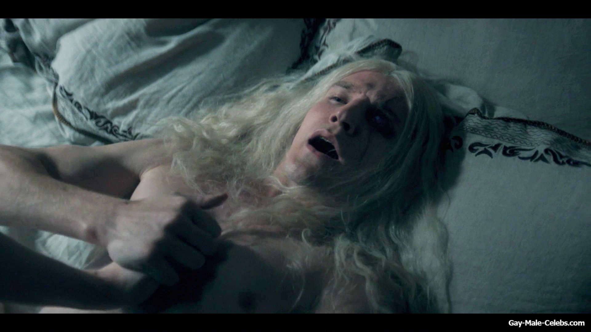 Ewan Mitchell Nude And Sex Scenes in House Of The Dragon