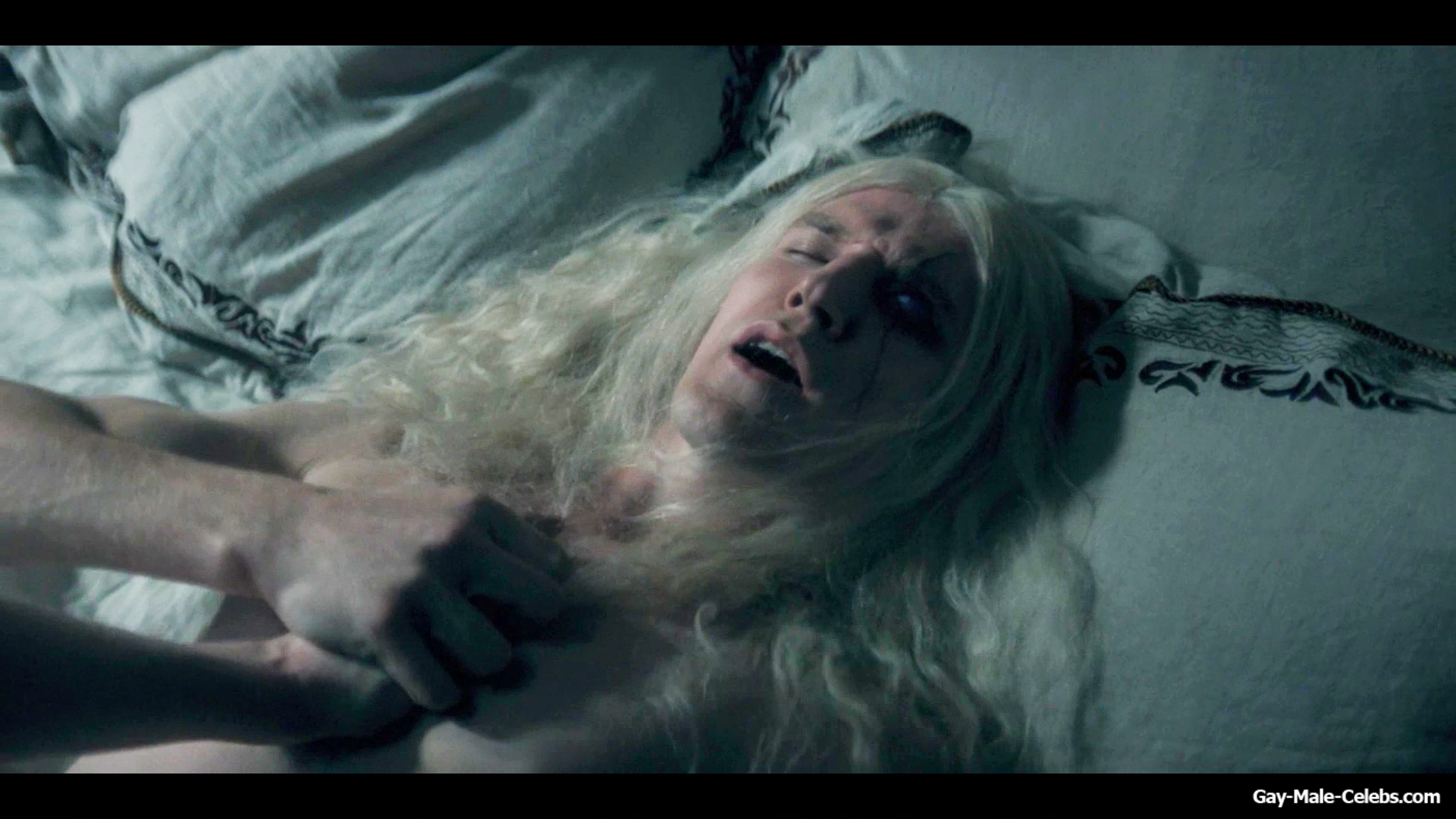 Ewan Mitchell Nude And Sex Scenes in House Of The Dragon