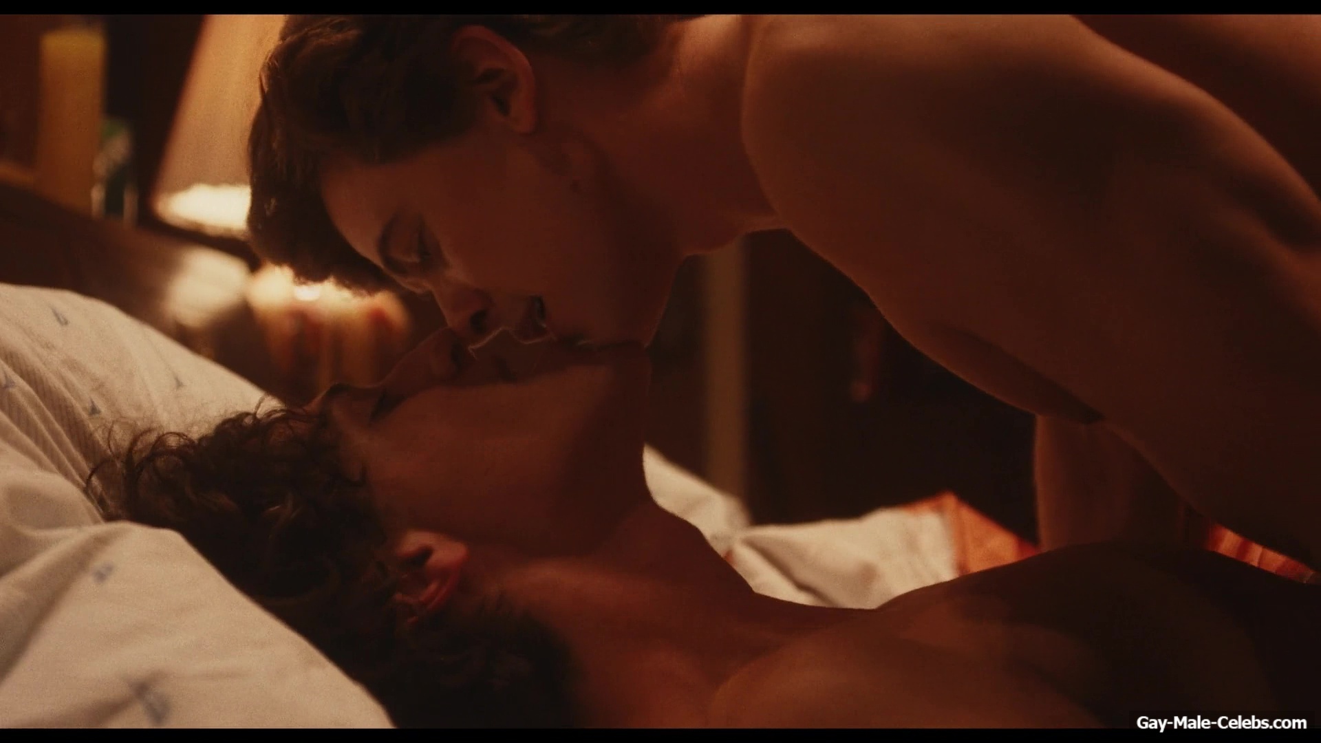 Igby Rigney and Owen Painter Gay Sex Scenes in The Shards