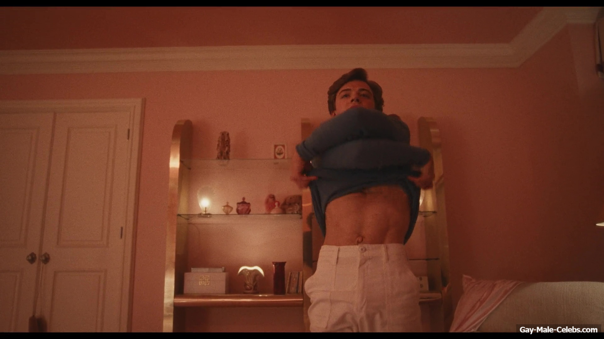 Igby Rigney Cock Bulge And Shirtless Scenes in The Shards