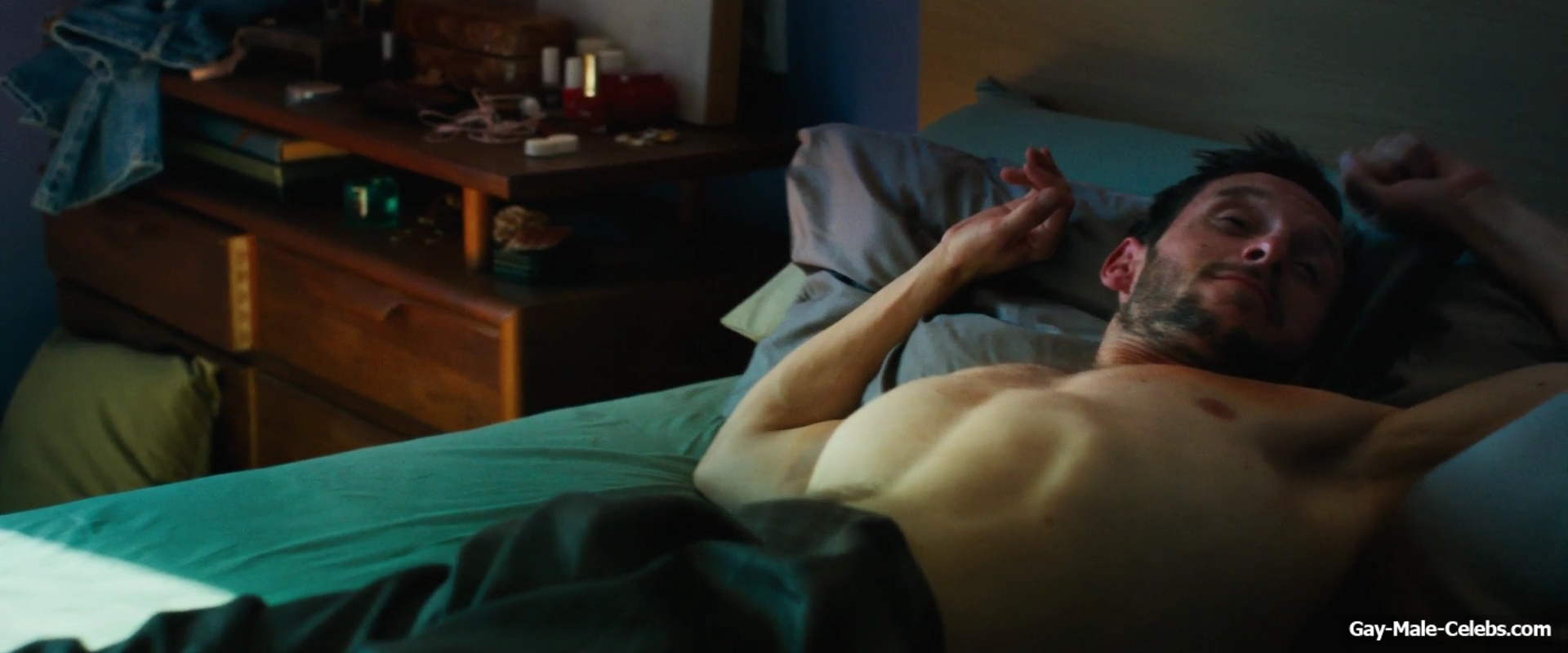 Jamie Bell Nude Butt and Underwear Scenes in Rosebush Pruning