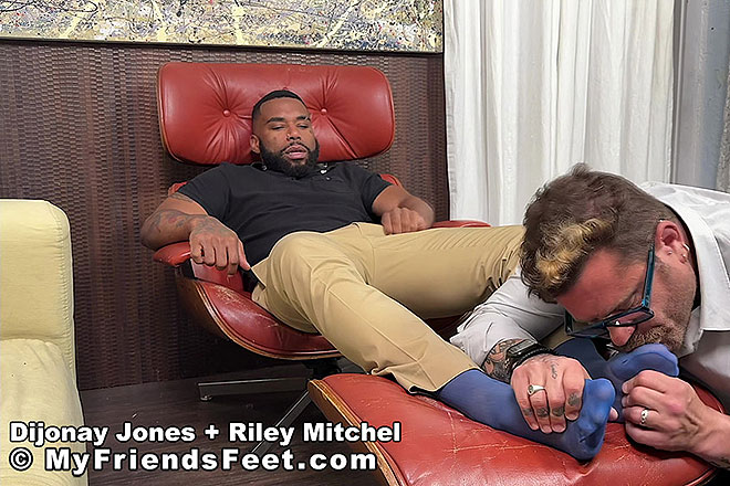 Riley & Dijonay Jones