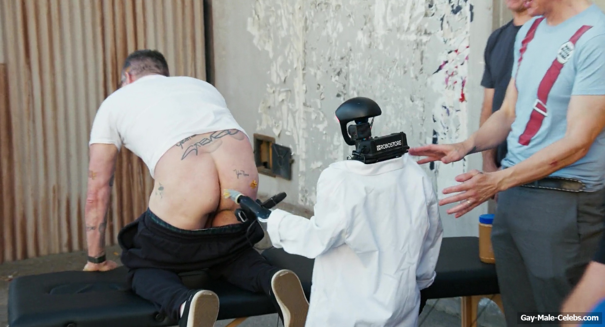 Steve-O Frontal Nude and Anal Fingering Scene in Jackass Best And Last